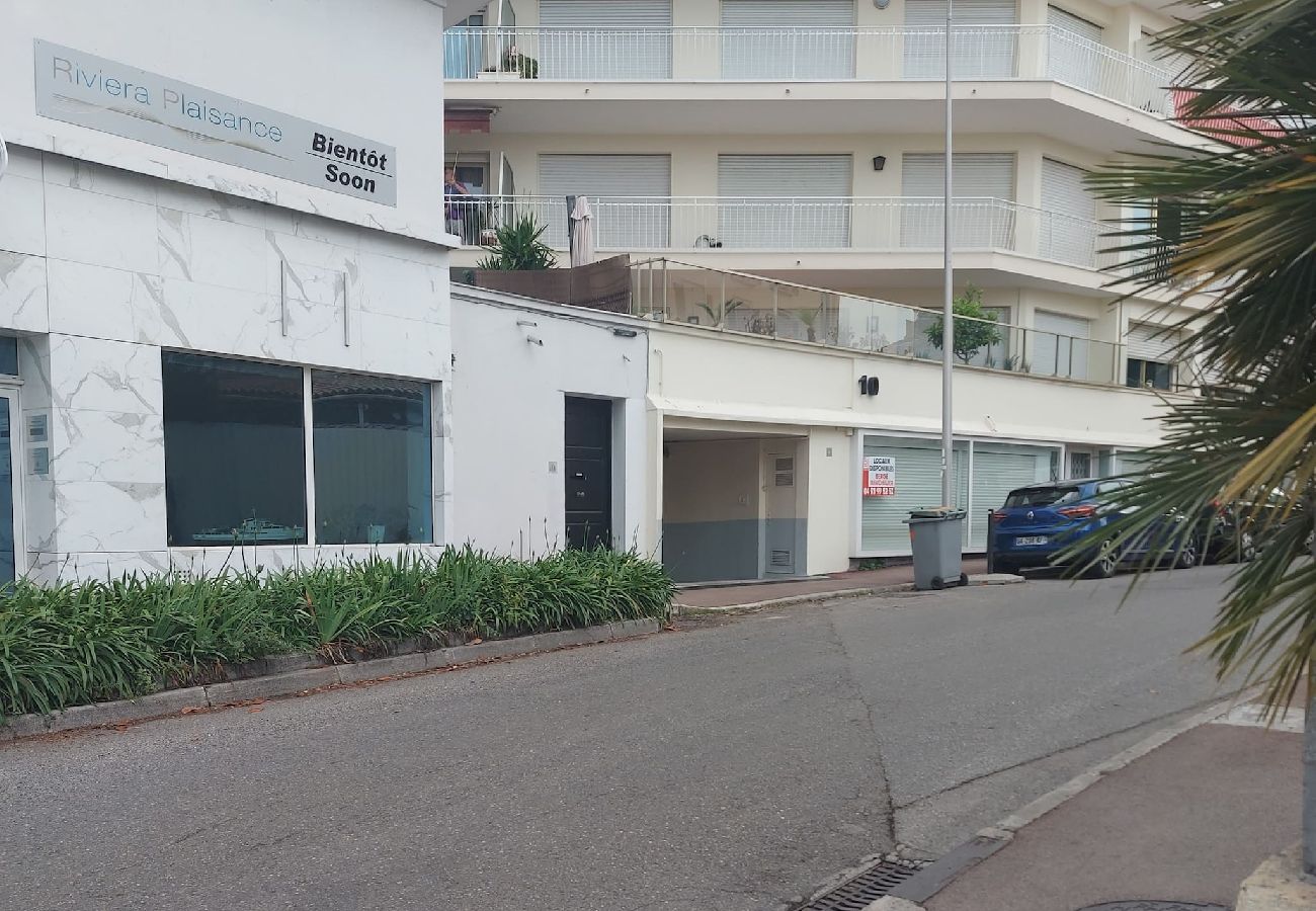 Appartement à Antibes - A2 Gryner