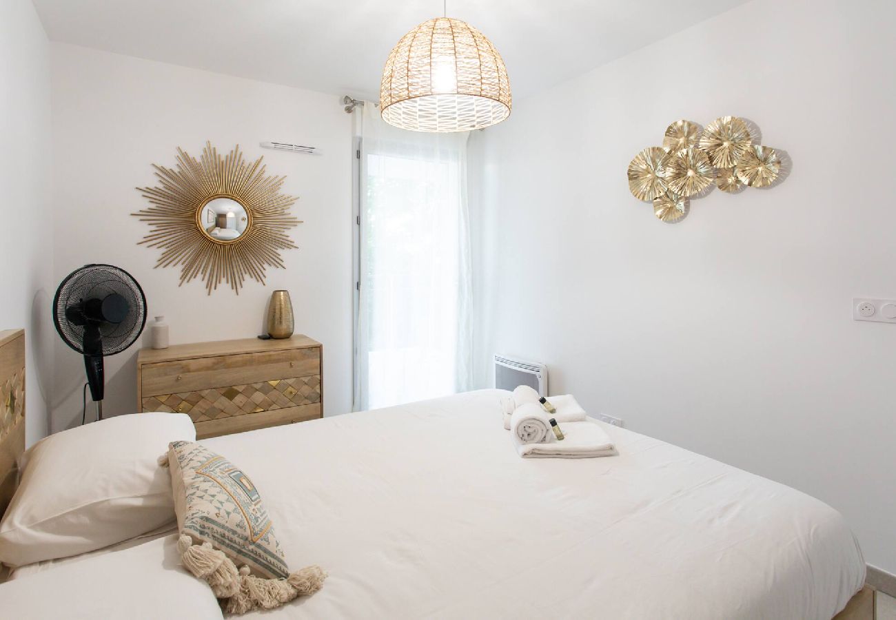 Appartement à Antibes - A12 Baz