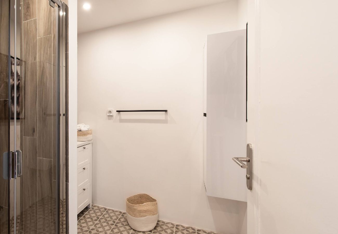 Appartement à Nice - L24 BAZ