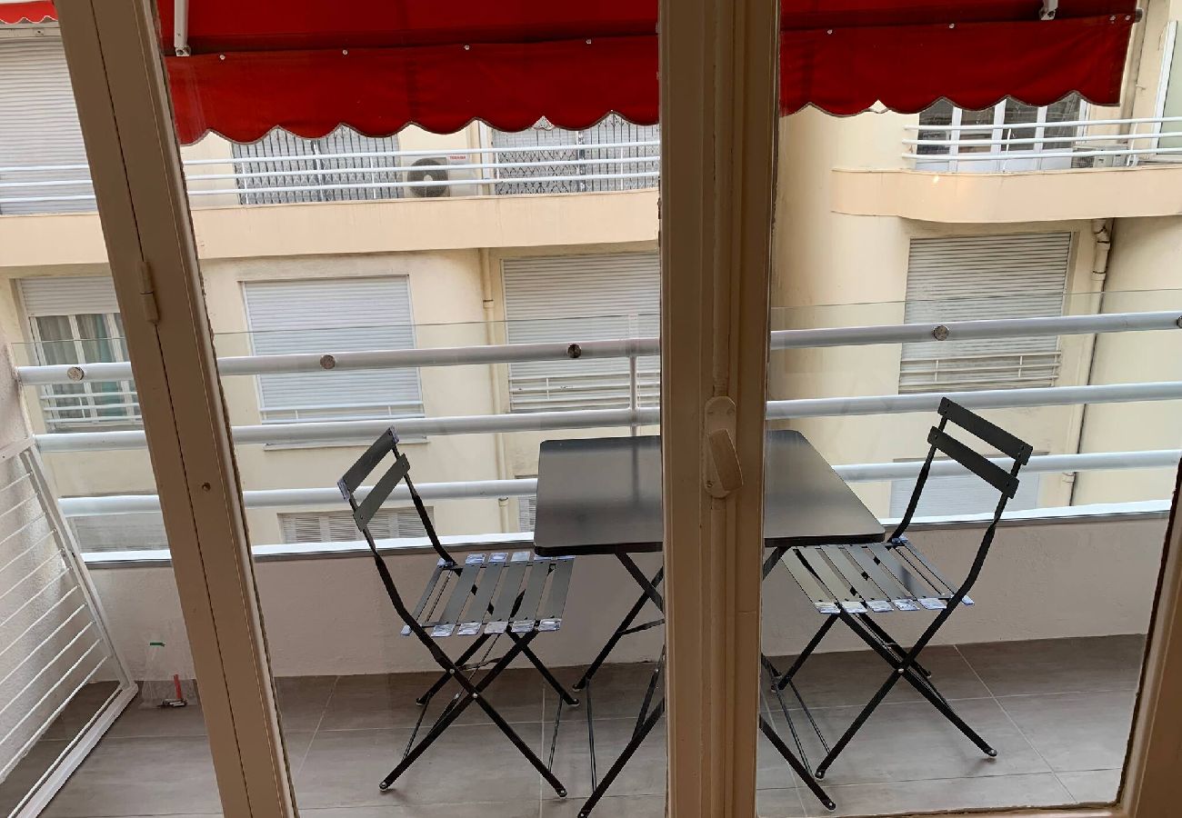 Appartement à Nice - L24 BAZ