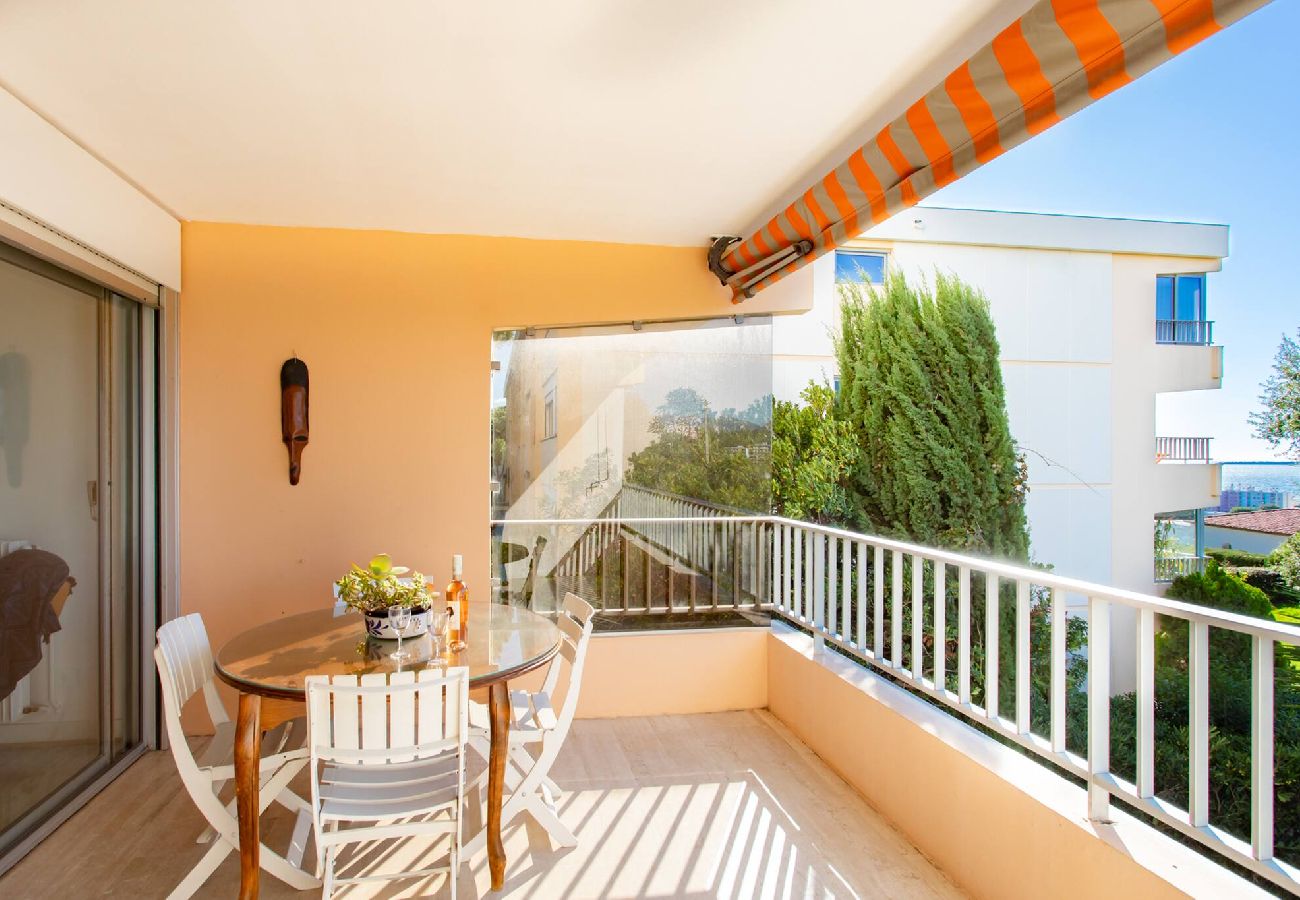 Résidence à Antibes - A3 Mont Joyeux