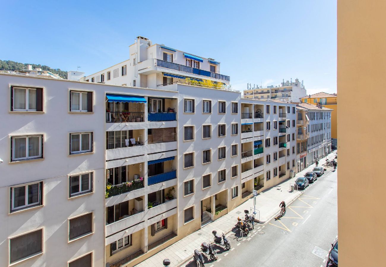 Appartement à Nice - L12 PILOTI