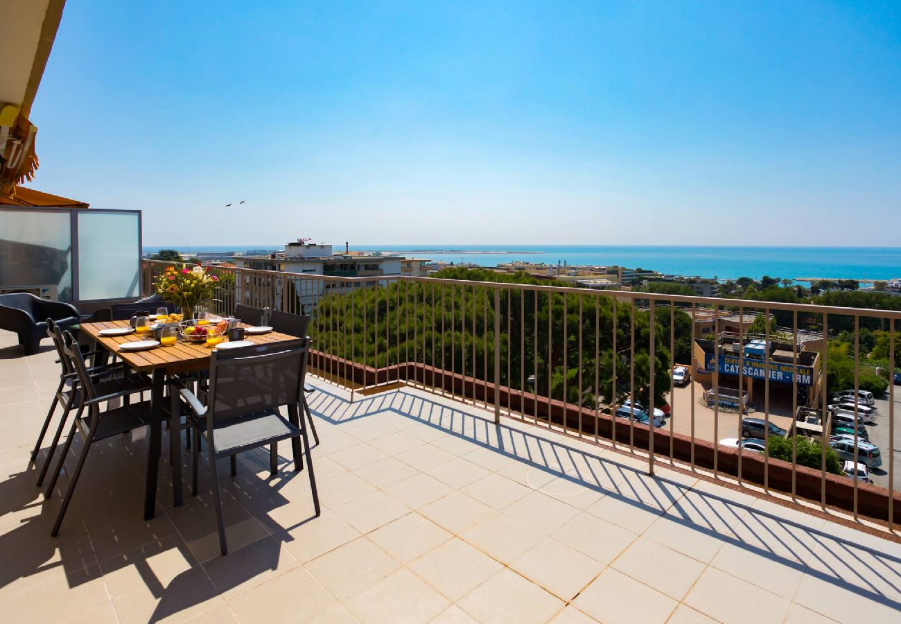 Appartement à Saint-Laurent-du-Var - L43 Penot