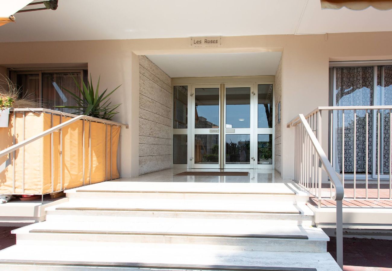 Appartement à Saint-Laurent-du-Var - L43 Penot