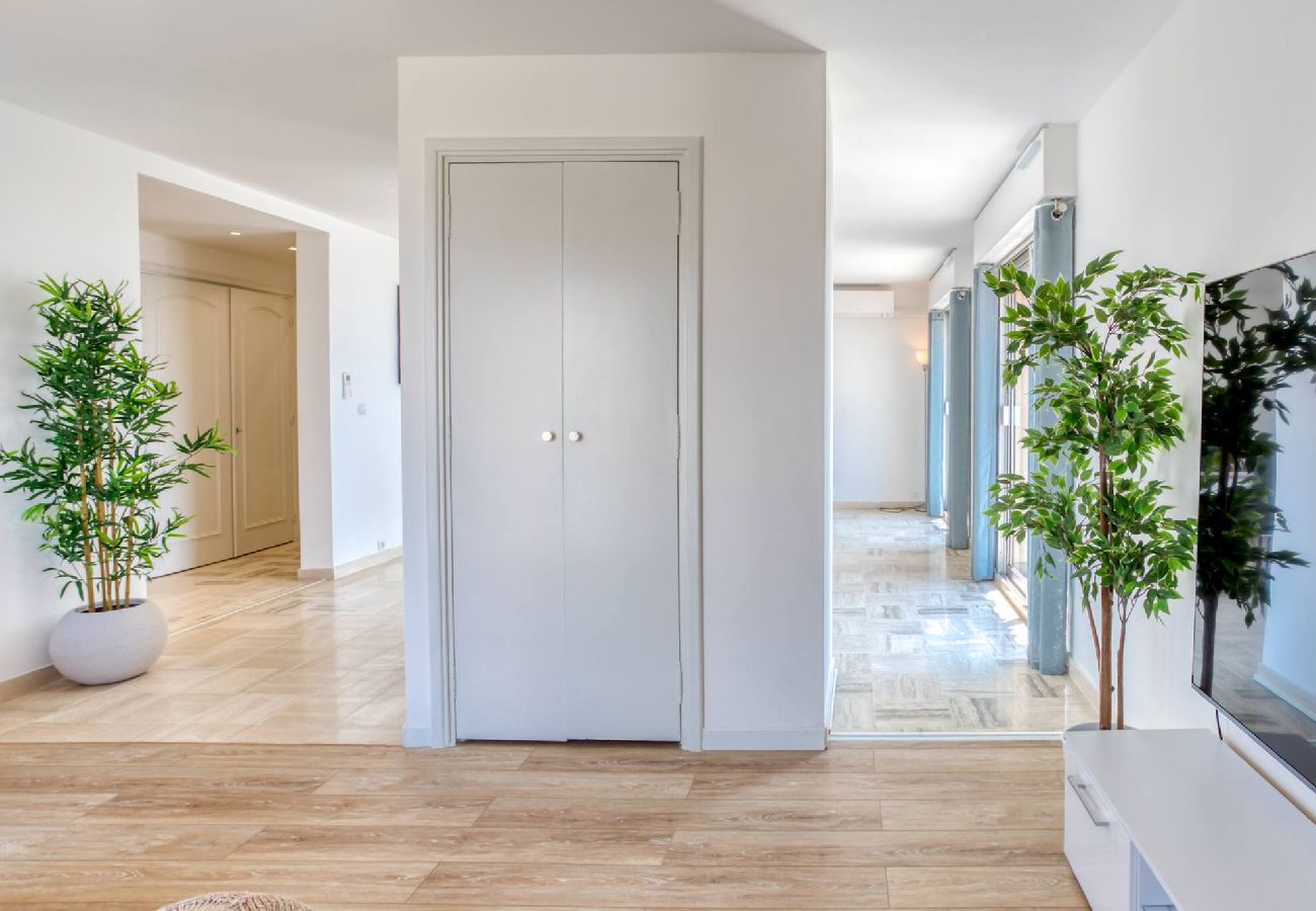 Appartement à Saint-Laurent-du-Var - L43 Penot