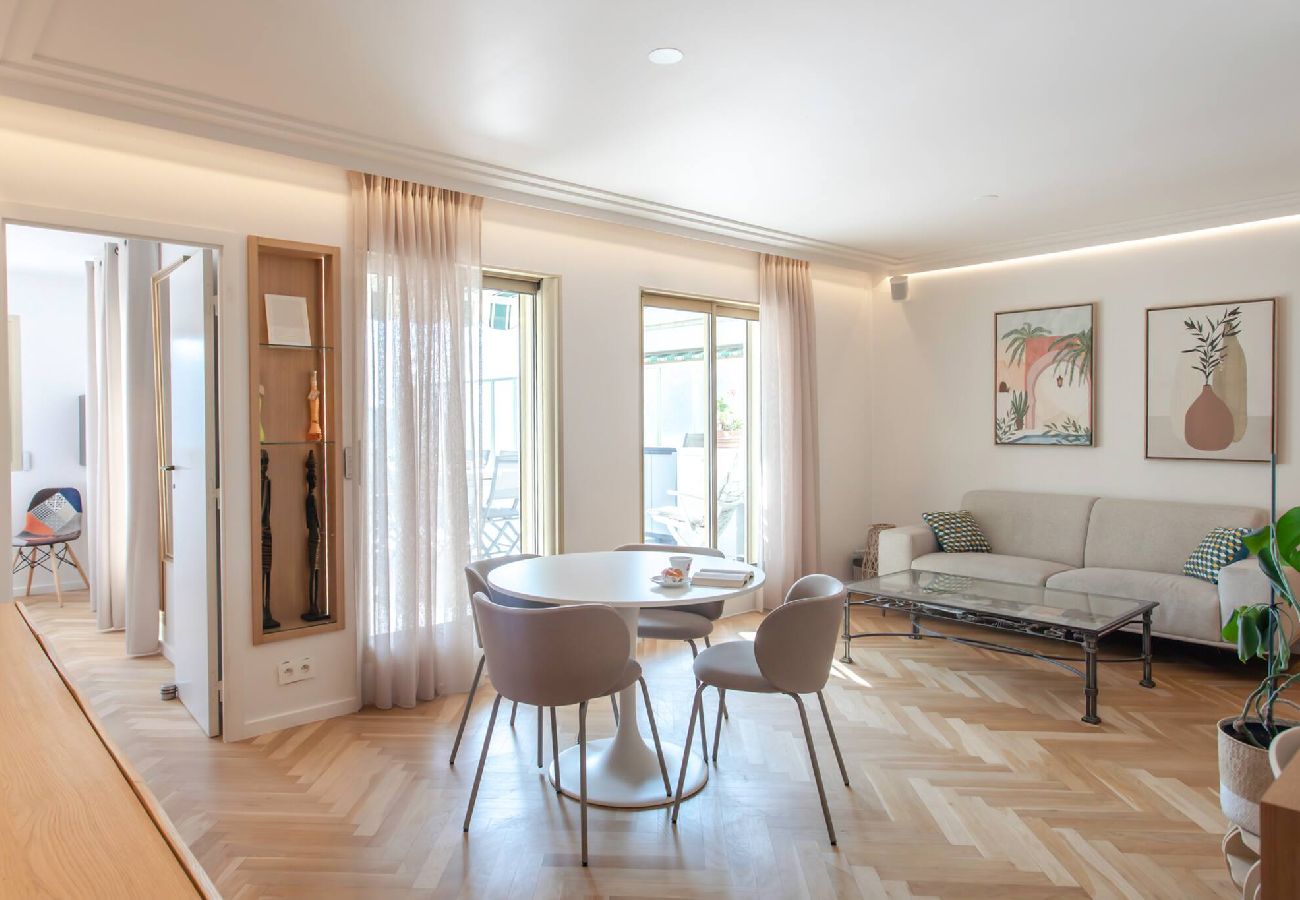 Appartement à Nice - S12 3P Bellet
