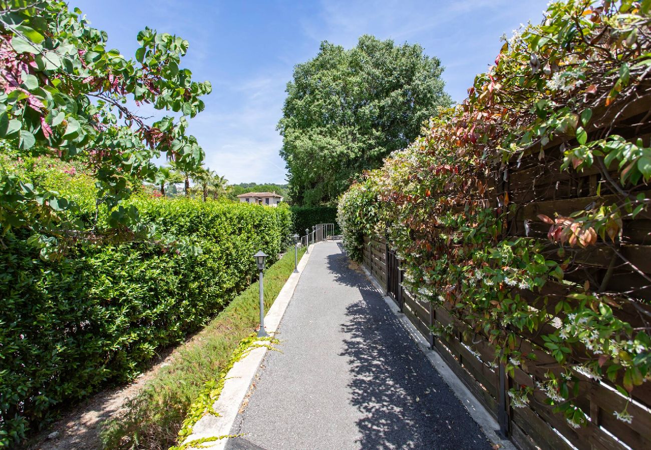 Résidence à Mougins - C12 Woiselle