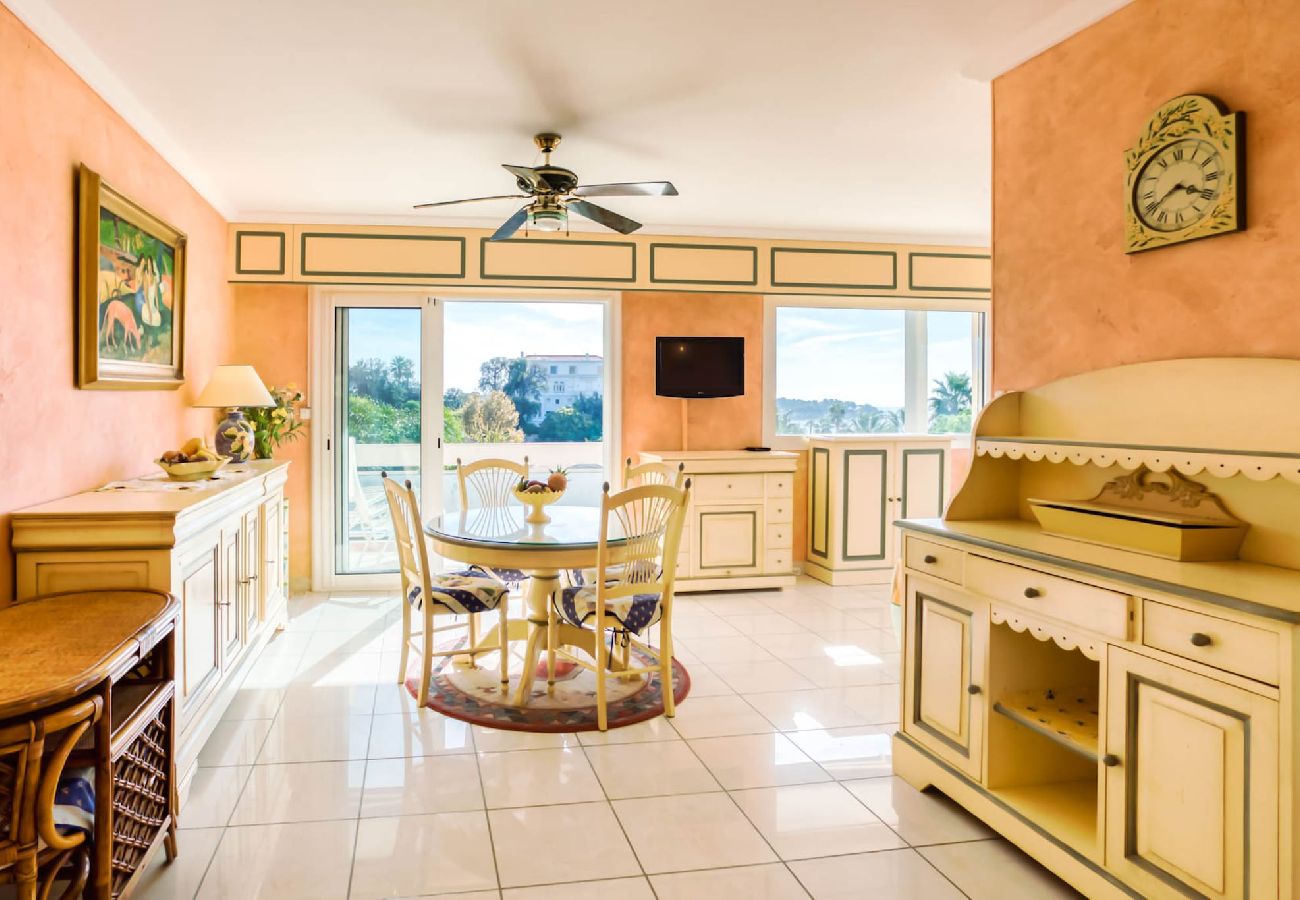 Appartement à Antibes - A6 Karpoff