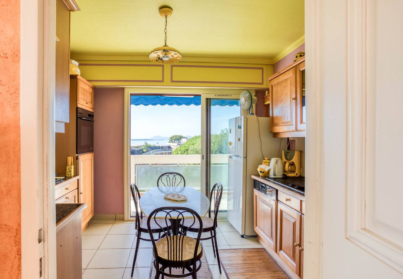 Appartement à Antibes - A6 Karpoff