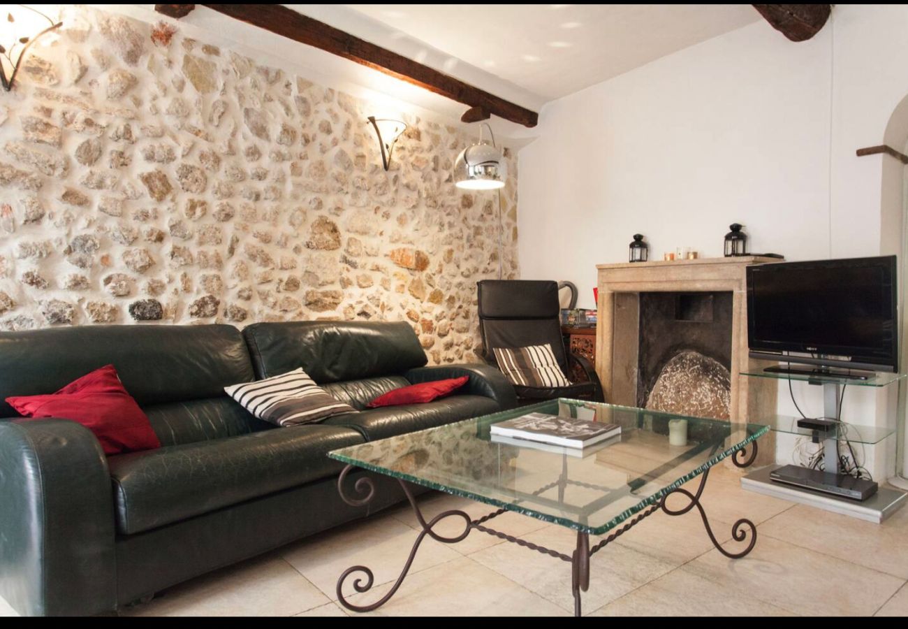 Appartement à Antibes - A8 aitkens