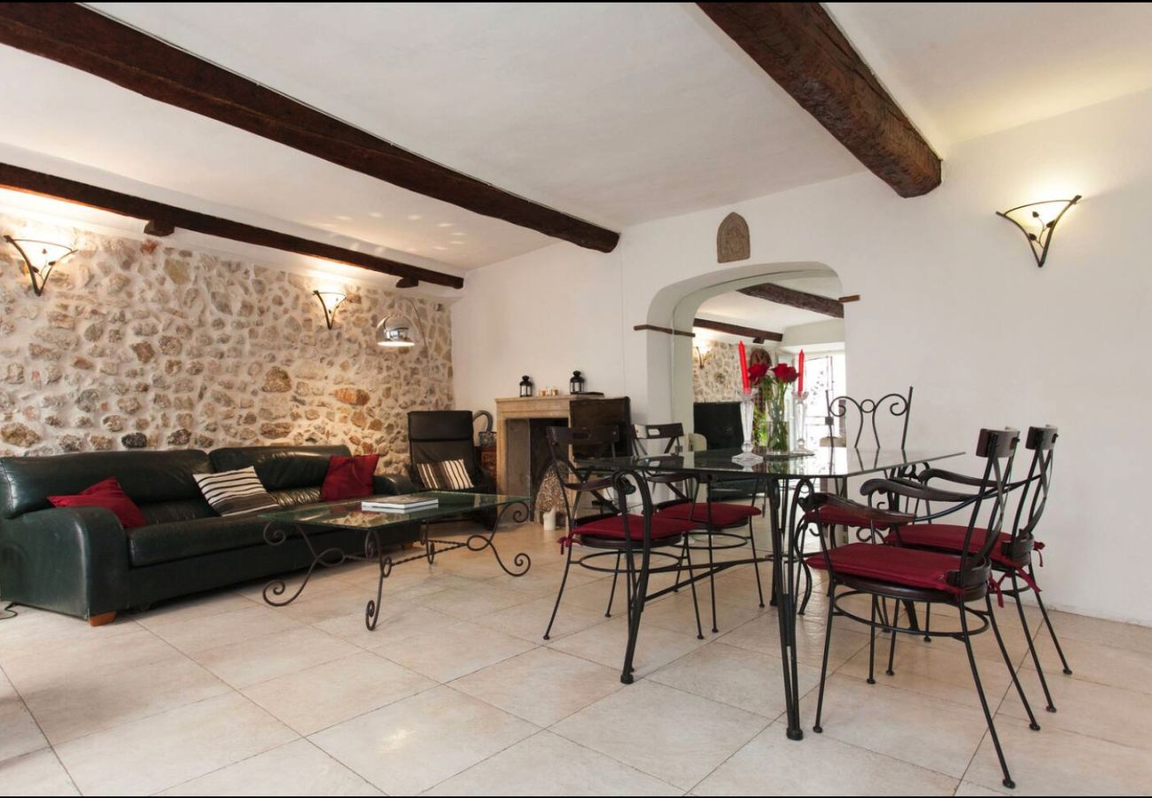 Appartement à Antibes - A8 aitkens