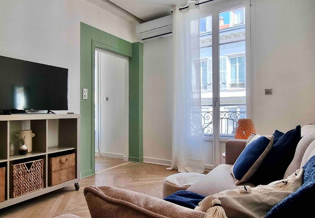 Appartement à Nice - L48 Russie