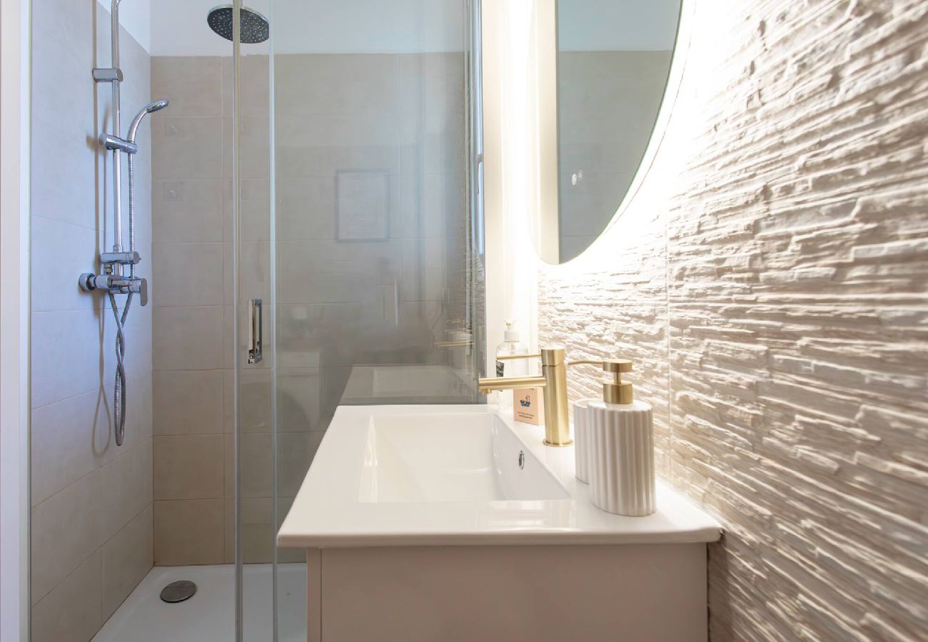 Апартаменты на Ницца / Nice - L54 Saade