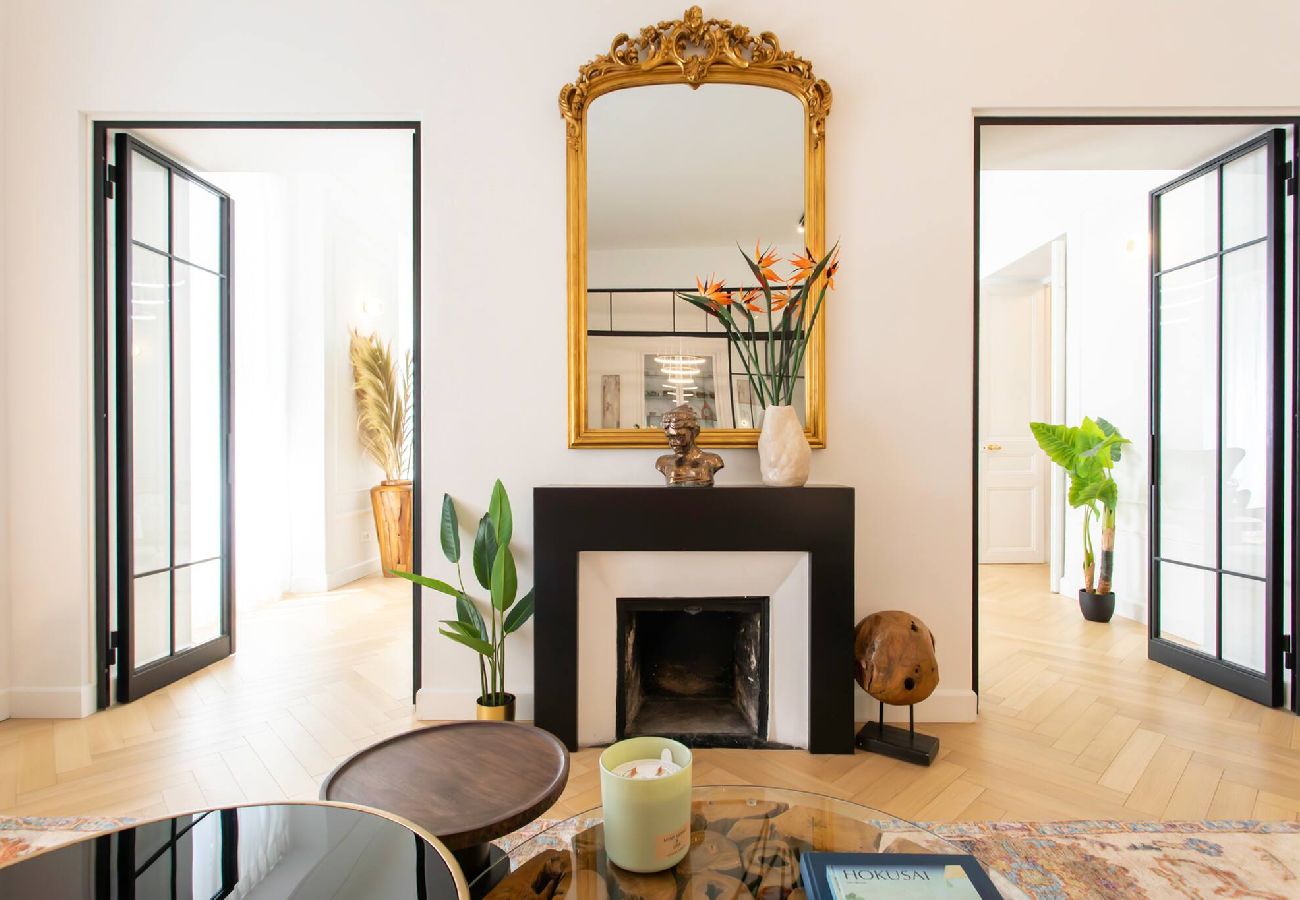 Апартаменты на Ницца / Nice - BM11 Victor Hugo