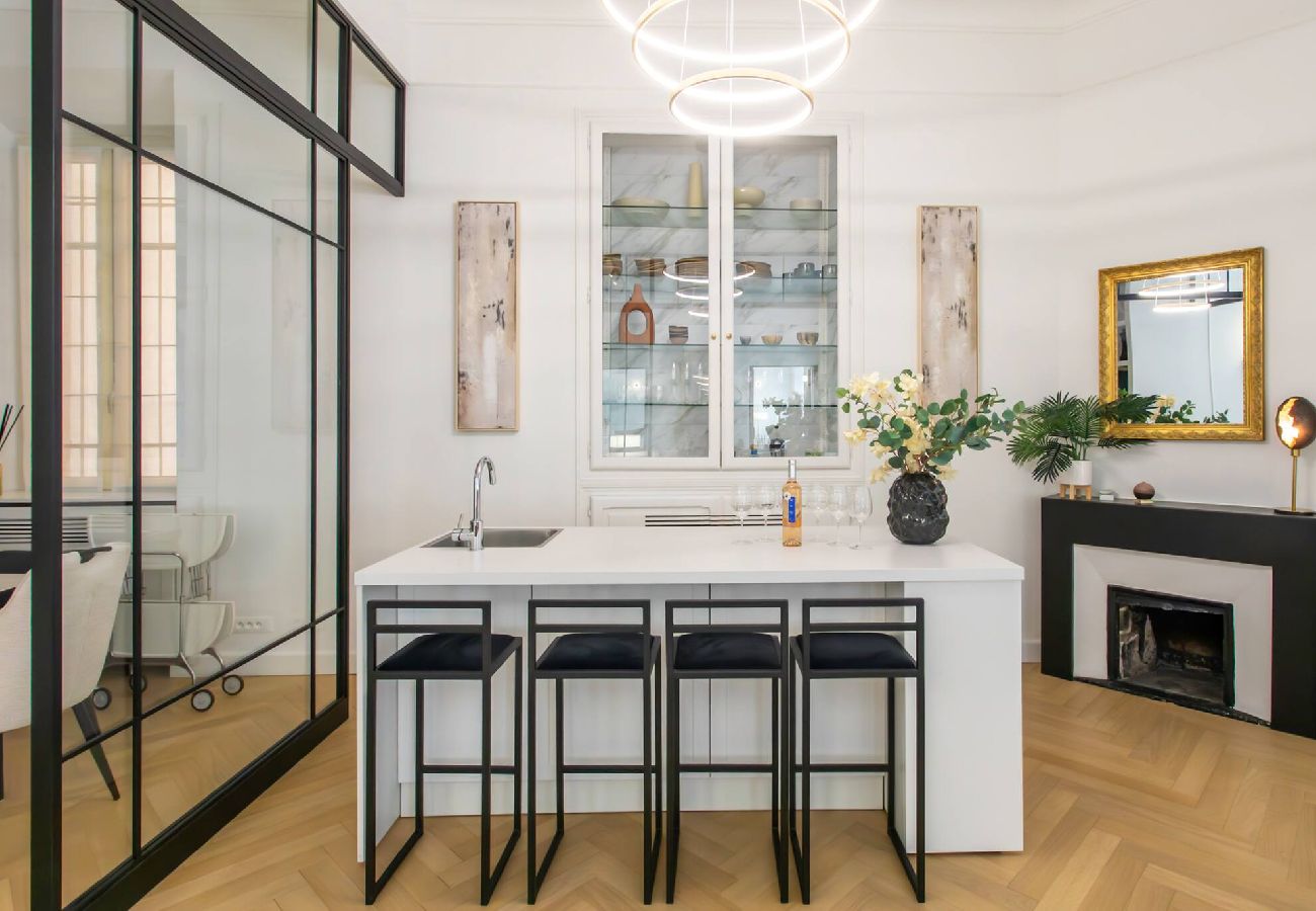 Апартаменты на Ницца / Nice - BM11 Victor Hugo