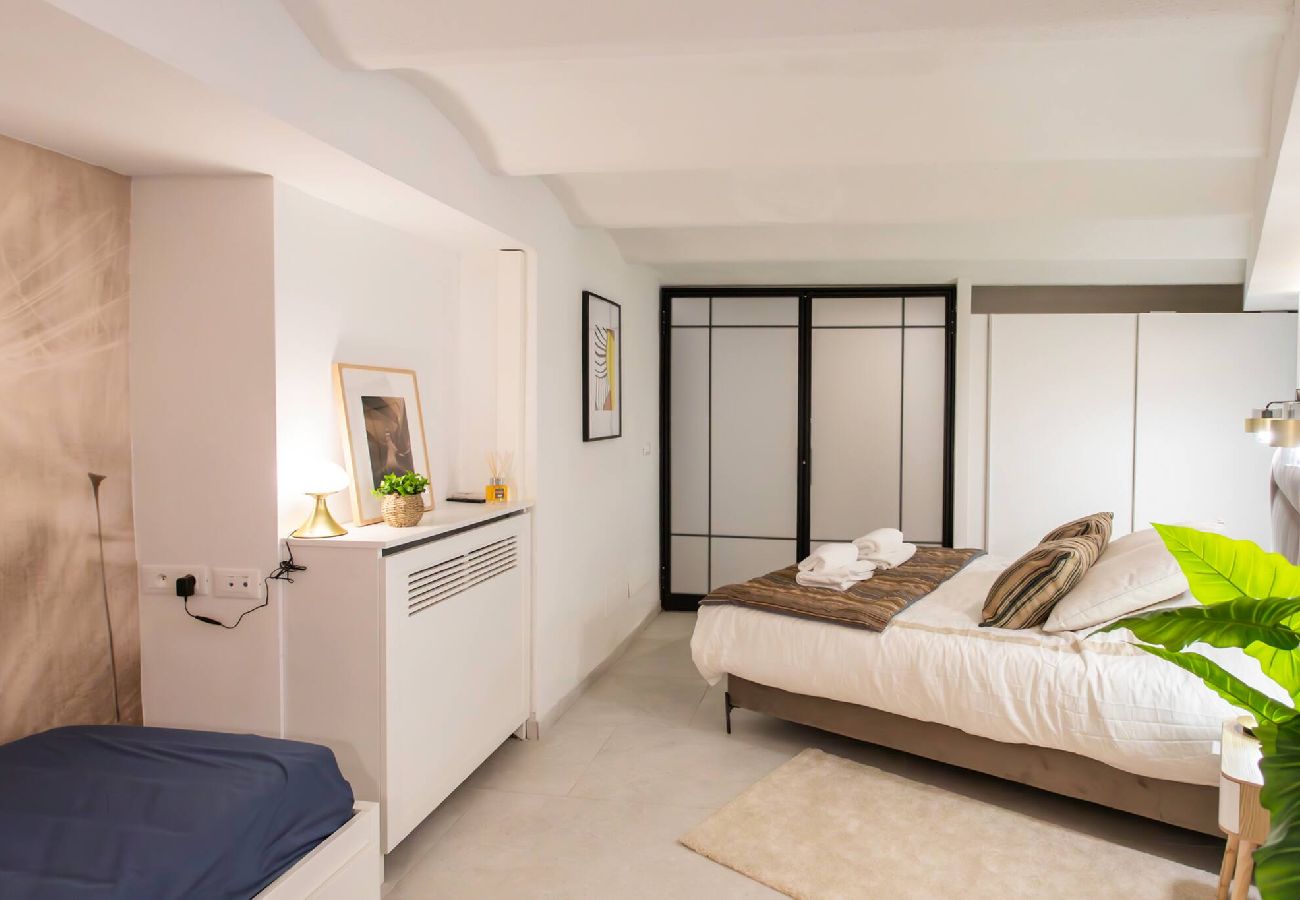 Апартаменты на Ницца / Nice - BM11 Victor Hugo