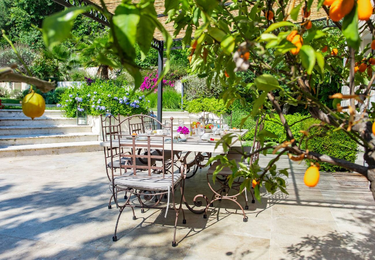 Дом на Ницца / Nice - BM13 Villa St Cyr