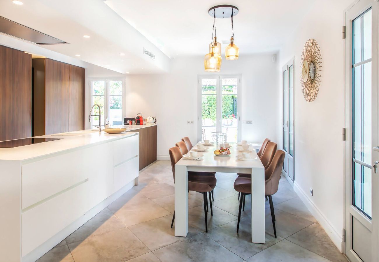 Дом на Ницца / Nice - BM13 Villa St Cyr