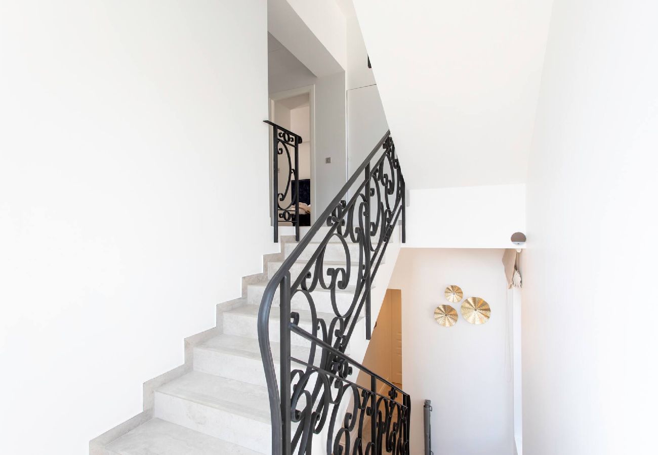 Дом на Ницца / Nice - BM13 Villa St Cyr