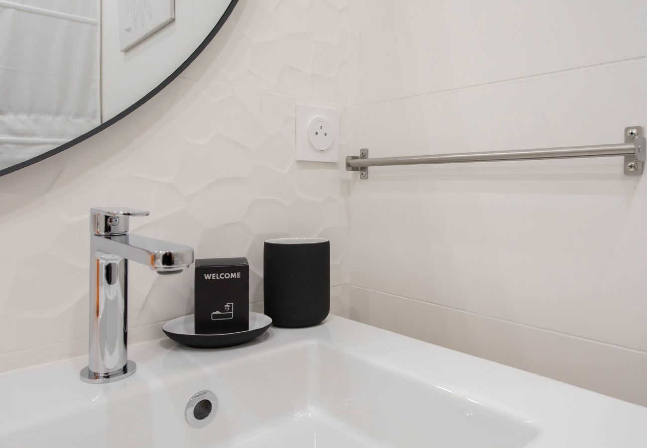 Апартаменты на Ницца / Nice - #35 Carlone