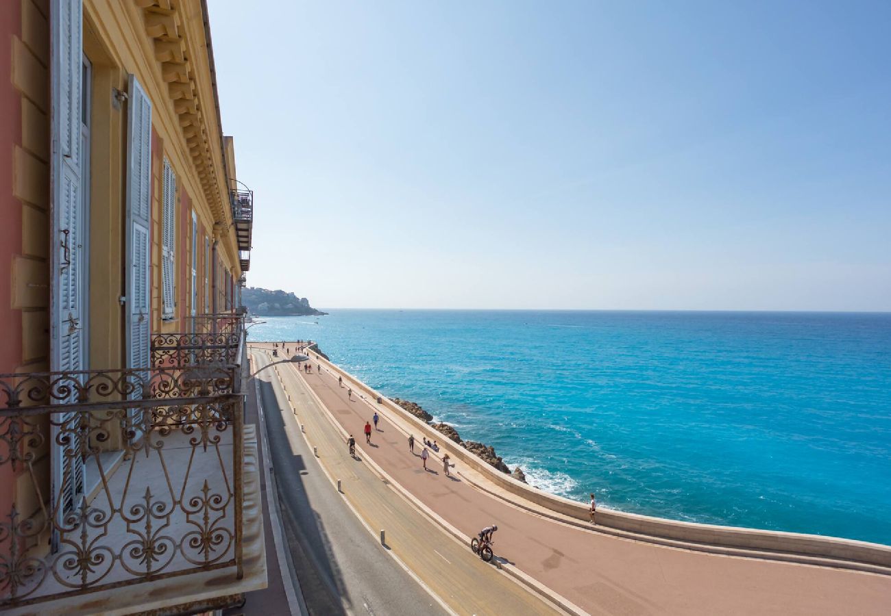 Апартаменты на Ницца / Nice - L50 Roba Capeo