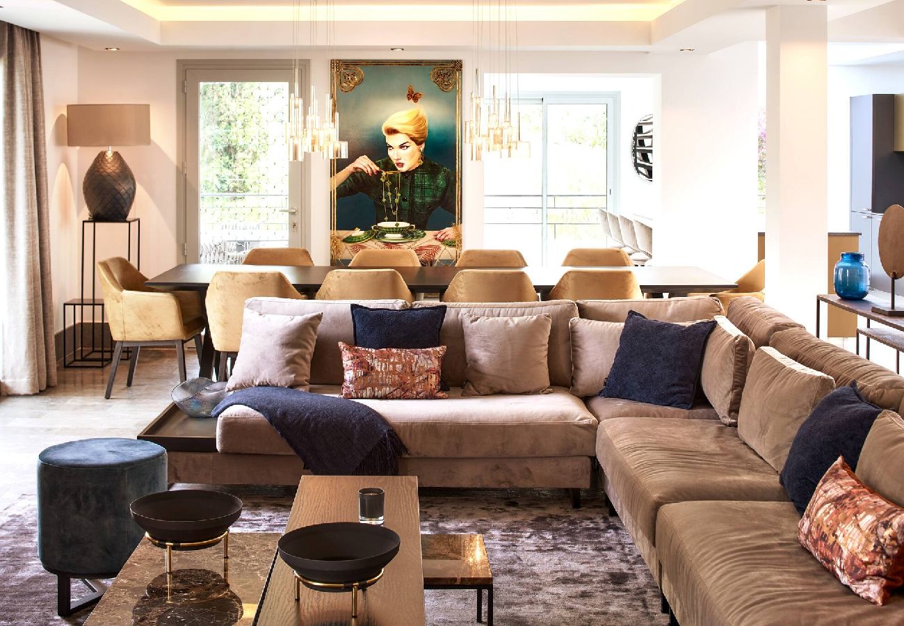 Вилла на Антибы - A11 Villa VanCleef