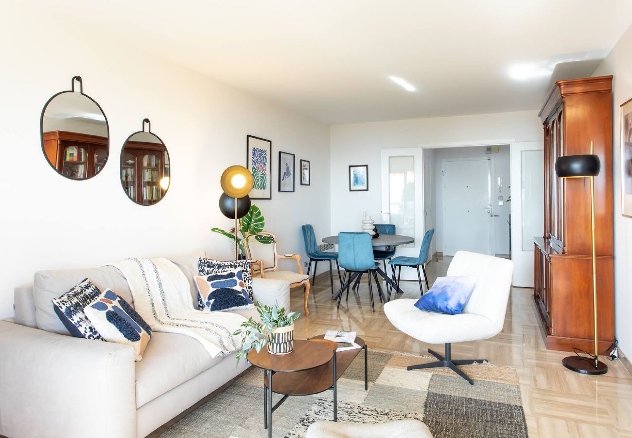 Апартаменты на Ницца / Nice - L11 Suite Rozental