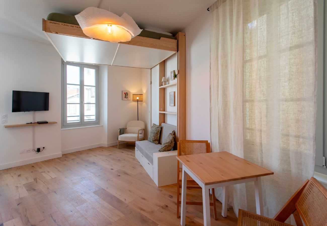 Квартира-студия на Ницца / Nice - BM12 Studio du Lycée