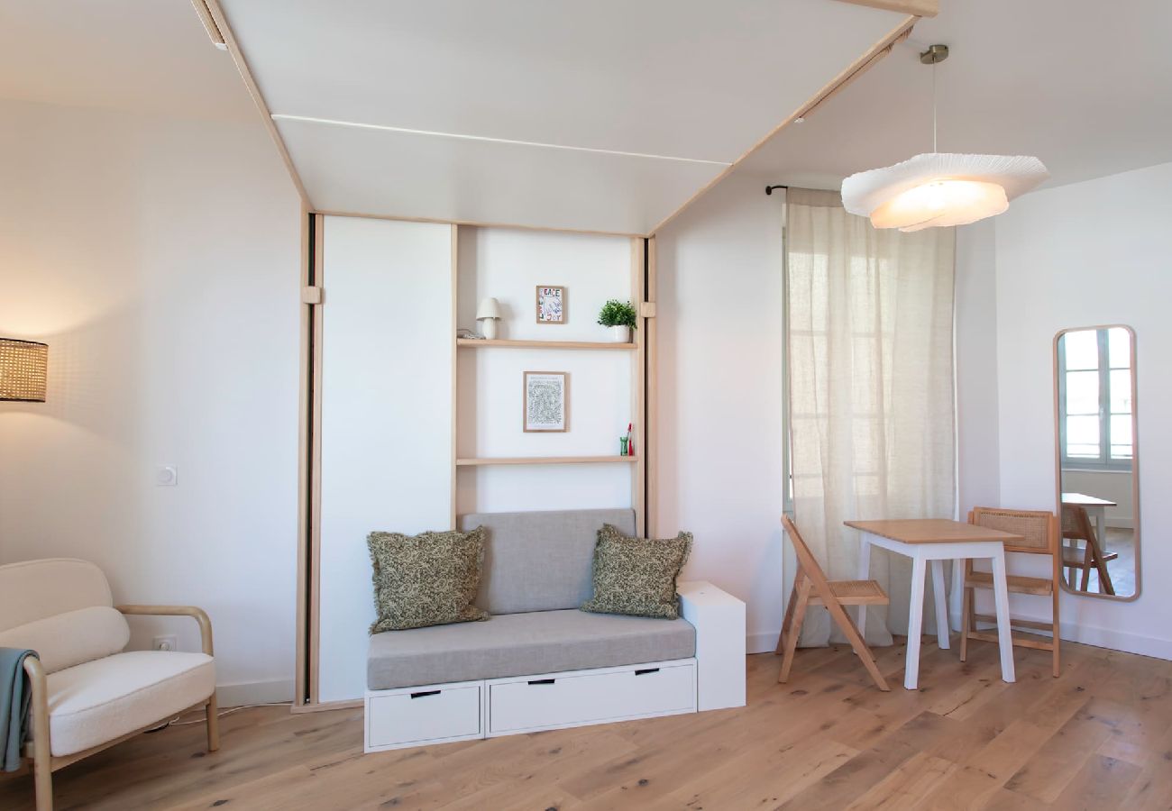 Квартира-студия на Ницца / Nice - BM12 Studio du Lycée