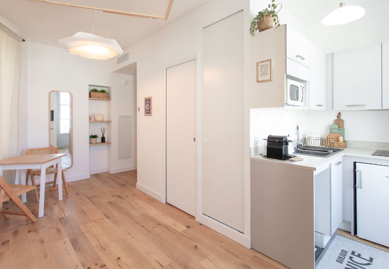 Квартира-студия на Ницца / Nice - BM12 Studio du Lycée