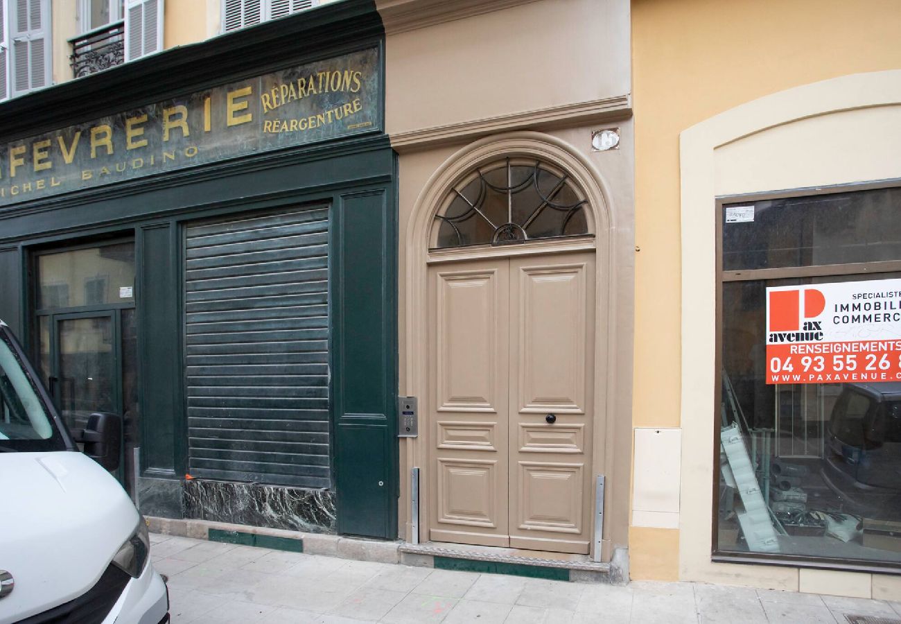 Квартира-студия на Ницца / Nice - BM12 Studio du Lycée