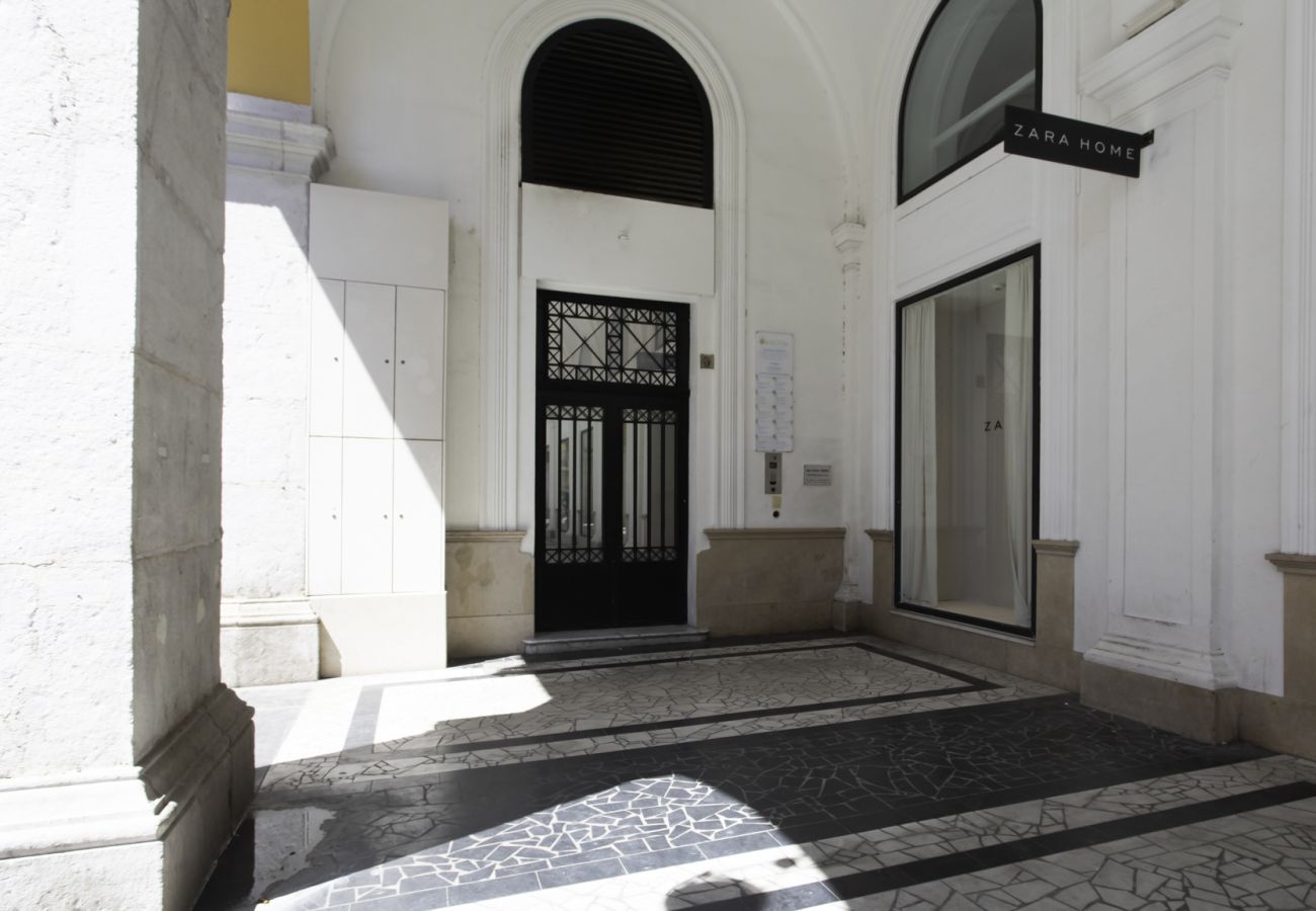 Апартаменты на Ницца / Nice - #38 2 Place Massena