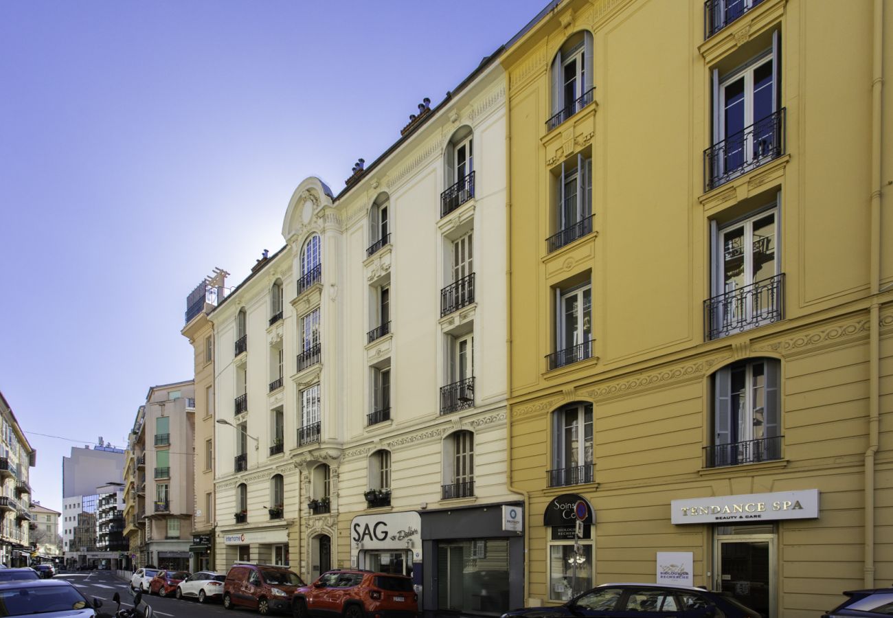 Апартаменты на Ницца / Nice - BM15 Suite Alphonse