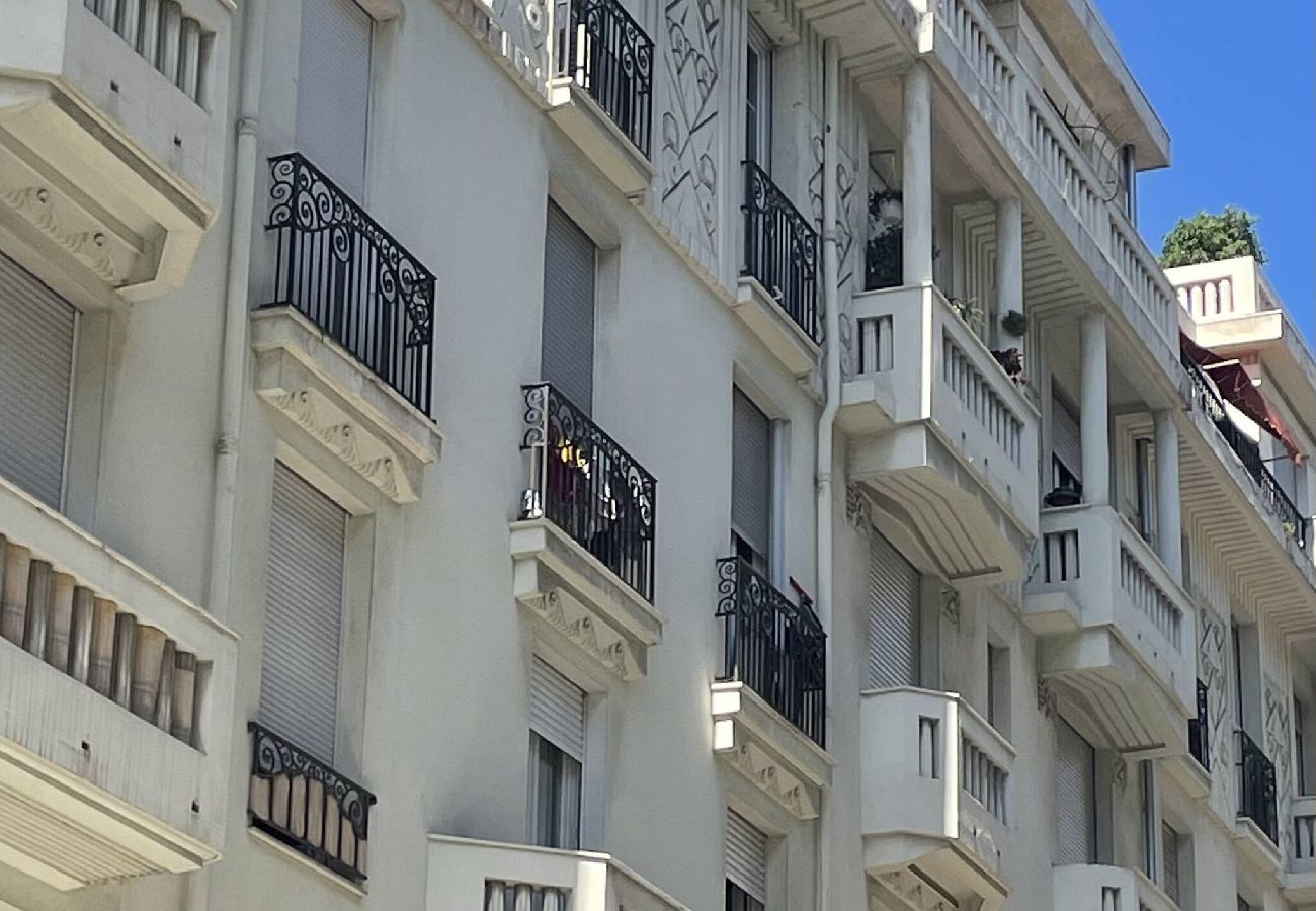 Апартаменты на Ницца / Nice - L48 Russie