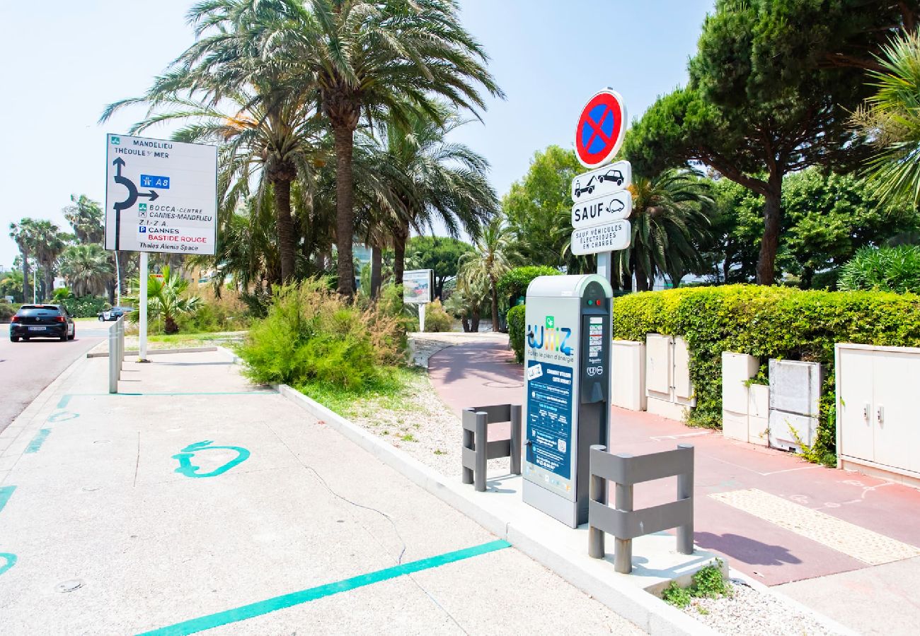 Condominium 在 Cannes - C3 Sebrek