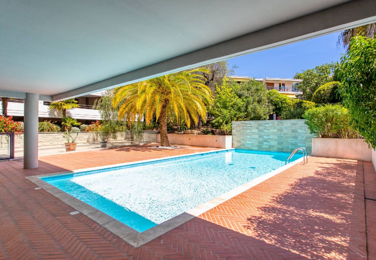 Condominium 在 Cannes - C2 Lagarde