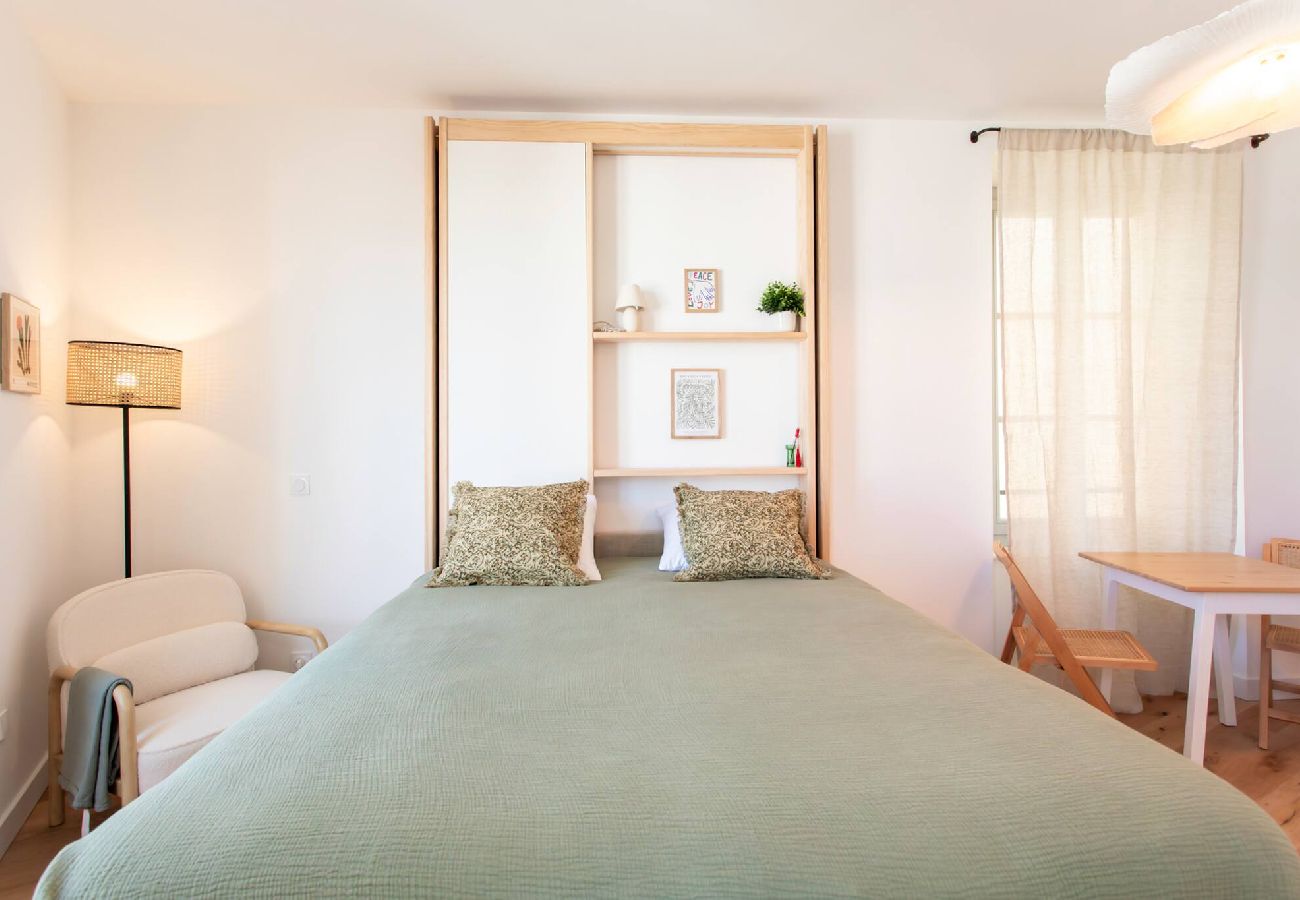 工作室 在 Nice - BM12 Studio du Lycée