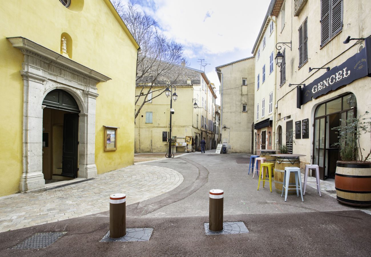 工作室 在 Cannes - C1 Studio Suquet